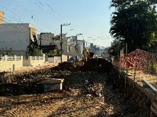 Obras na bacia Victor Meirelles avançam e rua começa a receber drenagem - 2