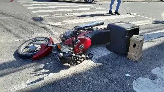 Colisão entre carro e moto deixa uma pessoa ferida em Brusque - 7