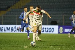 Com gol de Rodolfo Potiguar, Brusque volta a vencer no Brasileirão - 2
