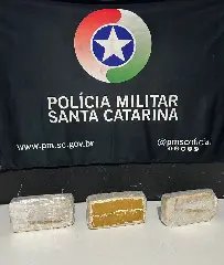 Traficante foge ao ver a polícia e abandona 3kg de crack - 1