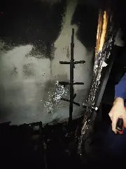 Moradores controlam incêndio após quarto pegar fogo - 2