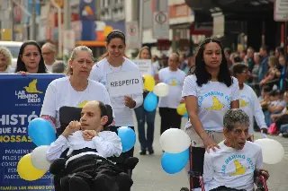 Desfile em comemoração ao aniversário de Brusque atrai multidão - 17