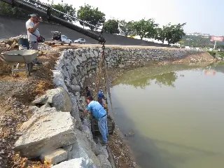 Trabalhos de impermeabilização do enrocamento da Beira Rio são iniciados - 3