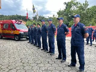 (VÍDEO) Corpo de Bombeiros de Brusque recebe nova viatura  - 8