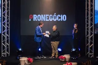 Desfile da Pronegócio apresenta tendências do Alto Verão 2025 - 5
