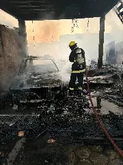 (VIDEO) Três casas são destruídas por incêndio em Ilhota - 6