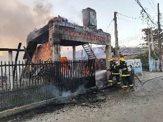Bombeiros atualizam informações sobre incêndio das três casas em Ilhota - 2