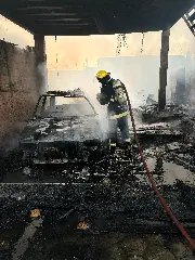 (VÍDEO) Imagens mostram casas sendo destruídas pelo fogo em Ilhota - 9