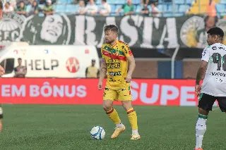 Brusque é derrotado e se afunda ainda mais na zona de rebaixamento - 1