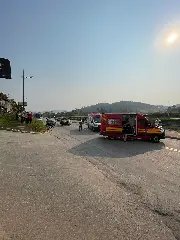 (VIDEO) Câmera registra acidente seguido de capotamento em Brusque  - 3