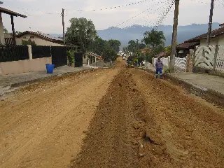 Mais uma via inicia os trabalhos no Programa de Pavimentação Comunitária - 3