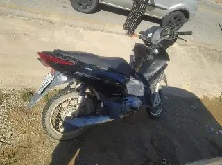 Bombeiros divulgam informações do acidente entre moto furtada e carro - 1