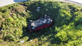 Polícia atualiza informações sobre capotamento na rodovia - 1