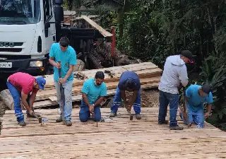 Pontilhão no Cedro Alto é recuperado em trabalho no fim de semana - 1