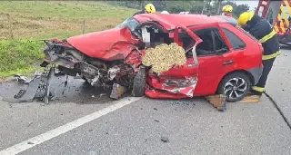 Bombeiros atualizam informações do acidente que matou motorista em Gaspar - 1