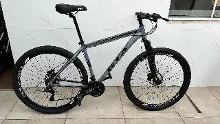 Dois irmãos são detidos em Itajaí com várias bicicletas furtadas - 11