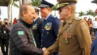 PMSC participa de desfile cívico-militar com presença de autoridades na capital - 1
