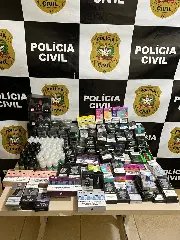 Polícia apreende mais de mil cigarros eletrônicos em operação - 1