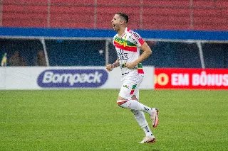 Brusque volta a vencer no Brasileirão na estreia de novo técnico - 1