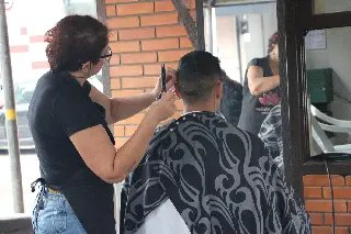 Famílias aproveitam atividades e serviços gratuitos no Sábado Fácil - 2