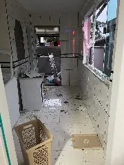 (VIDEO) Homem fica ferido após explosão provocada por vazamento de gás  - 2
