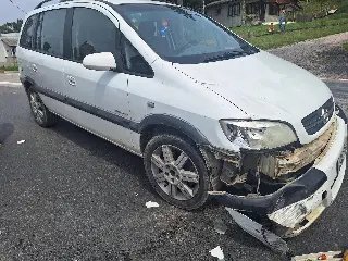 (VIDEO) Motociclista fica gravemente ferido após acidente na Ivo Silveira - 1
