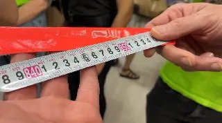Operação do Procon apreende pulseiras "bate enrola" em Santa Catarina - 1