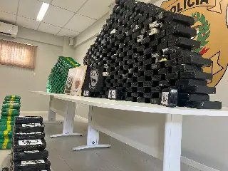 Criminosos são presos com mais de meia tonelada de cocaína e pasta base - 4