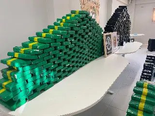 Criminosos são presos com mais de meia tonelada de cocaína e pasta base - 3