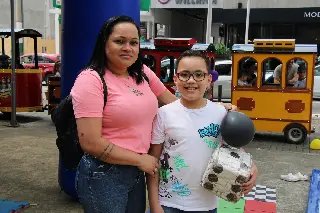 Diversas famílias prestigiam a edição de outubro do Sábado Fácil - 4