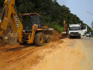 Obra de drenagem é iniciada no bairro Bateas - 3