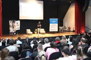 Palestra com ex-atleta que superou a tetraplegia reúne grande público - 3