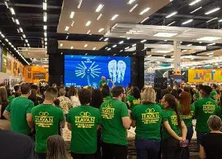 Havan inaugura terceira megaloja em Joinville  - 1