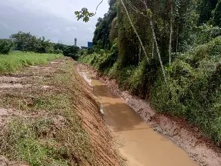 Limpeza de valas e bocas de lobo em Brusque é intensificada - 4
