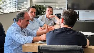 Em mais um encontro, prefeitos de Brusque, Guabiruba e Botuverá se reúnem no Gabinete - 2