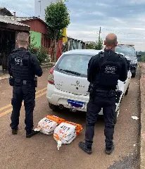 Polícia localiza carro clonado com 42 kg de maconha em SC - 1