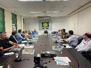 ACIBr recebe proprietário da empresa que executará obras do trevo da Antônio Heil - 1