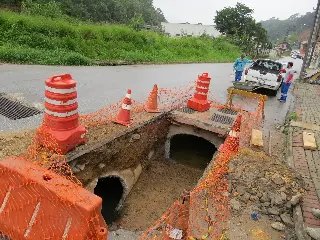 Obra de drenagem é realizada no Nova Brasília - 1