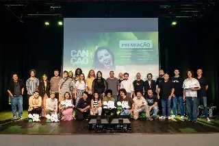 Andrei Freitas é o campeão do Festival da Canção de Brusque; confira colocação - 1