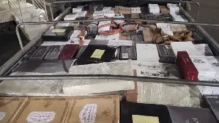 Caminhoneiro é preso com 600 caixas de vinho contrabandeado  - 1