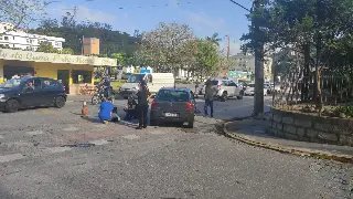 (VÍDEO) Ciclista tem trajetória interceptada e é atropelada na Primeiro de Maio - 2