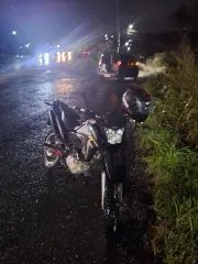 Trajeto interceptado deixa motociclista gravemente ferido na Ivo Silveira - 1