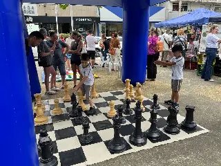Sábado Fácil movimenta entidades e público na Praça Barão de Schneeburg  - 7