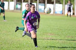 Time de futebol feminino brusquense vence clássico regional no JASC - 2