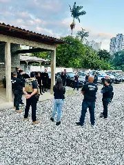 Polícia faz apreensão milionária em mercadorias falsificadas em Brusque e BC - 4