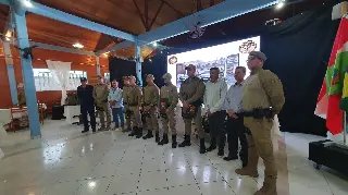 (VÍDEO) Solenidade celebra 30 anos do Grupamento da PM em Guabiruba - 7