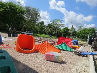 Secretaria de Obras instala parque infantil no Loteamento Dom Nelson - 8