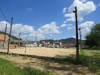 Secretaria de Obras instala parque infantil no Loteamento Dom Nelson - 2