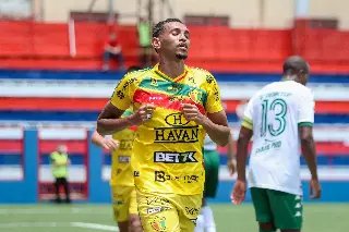 Brusque vence o Guarani e escapa da lanterna do Brasileirão - 1