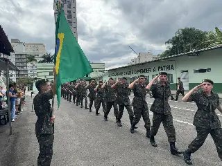 Brusque celebra o Dia da Bandeira com solenidade no Tiro de Guerra - 2